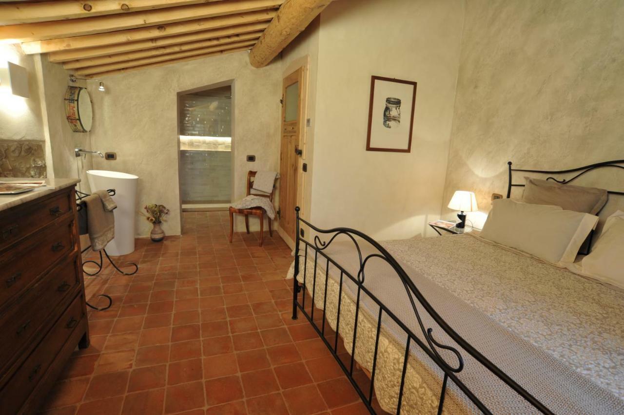 Podere Ripi Volterra Exterior photo